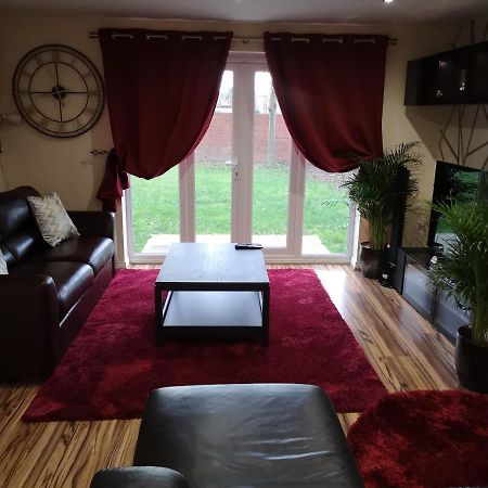 Apartmán Nightingale Gardens - 4 Bed Detached House - Manchester Exteriér fotografie