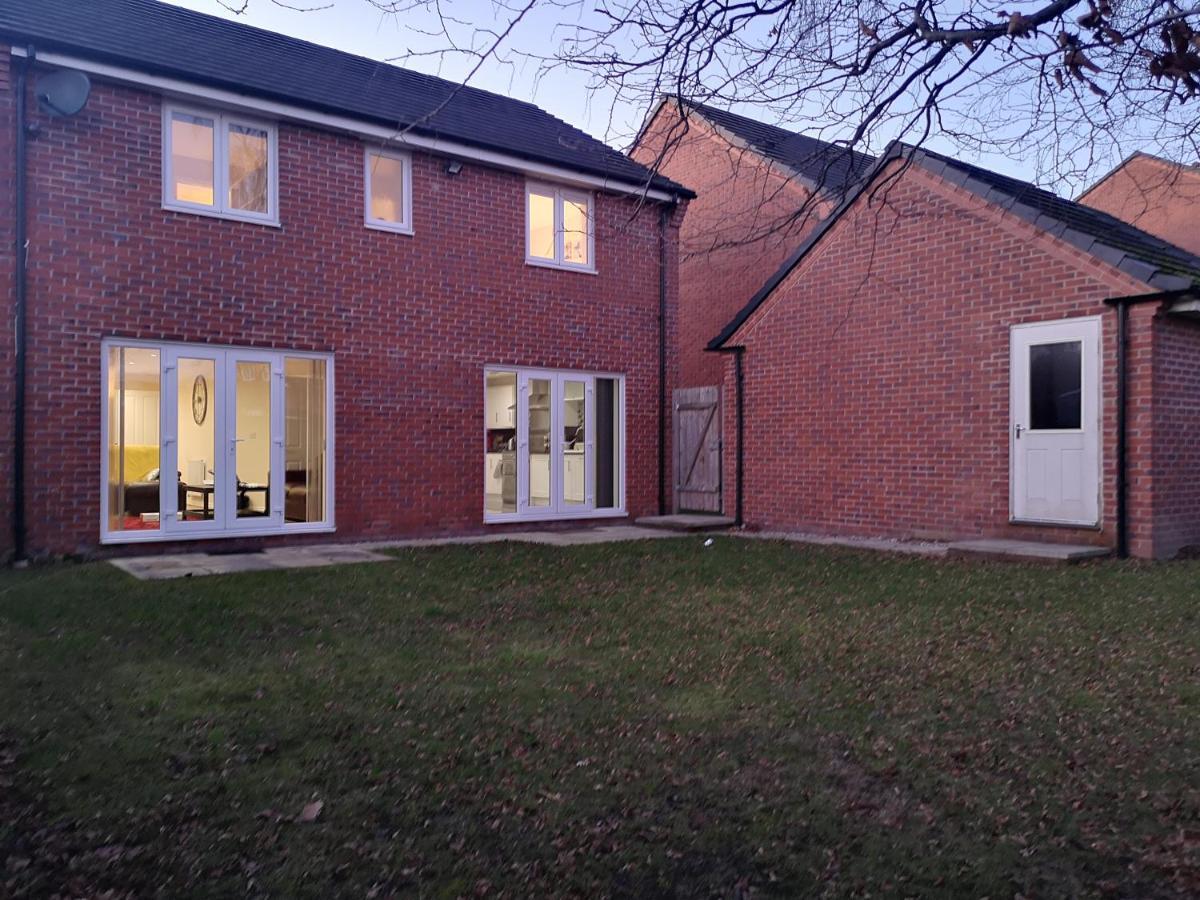 Apartmán Nightingale Gardens - 4 Bed Detached House - Manchester Exteriér fotografie