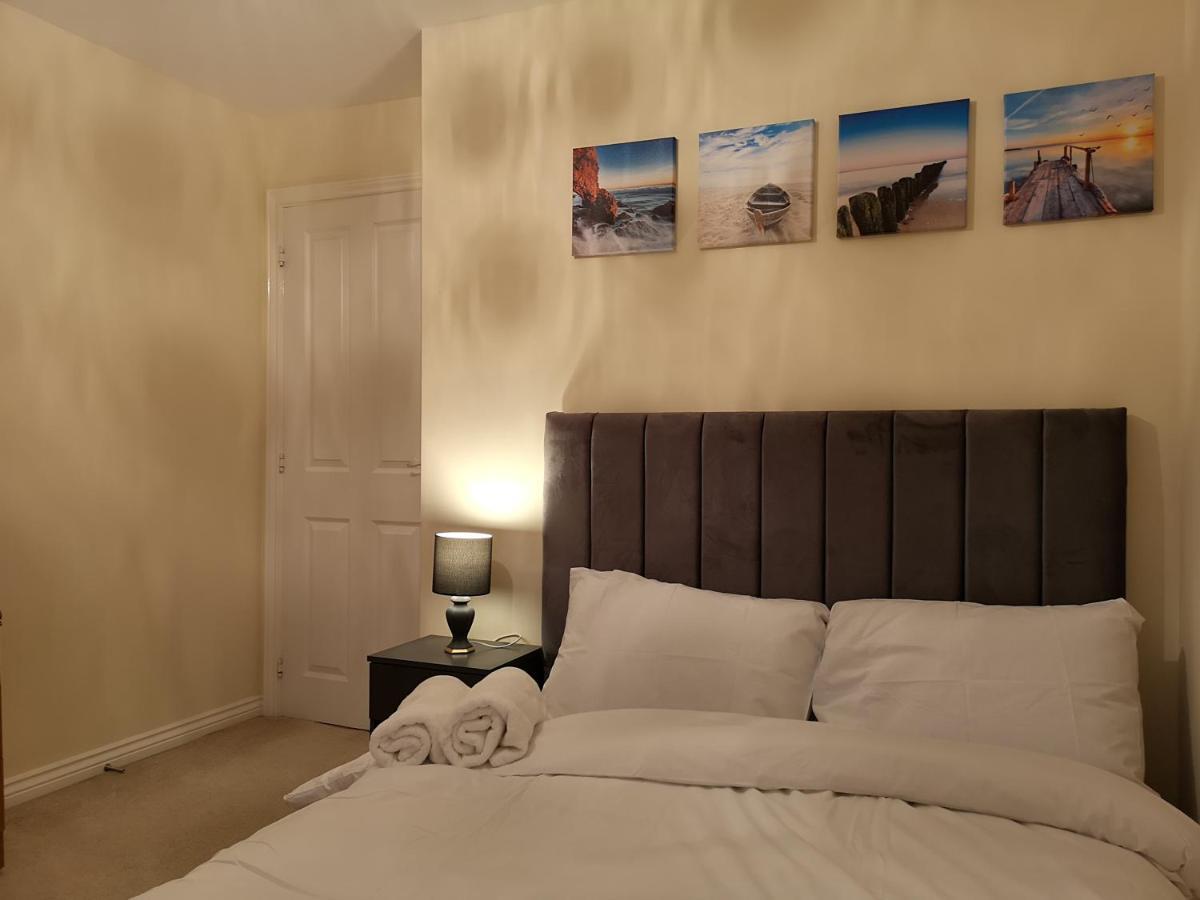 Apartmán Nightingale Gardens - 4 Bed Detached House - Manchester Exteriér fotografie